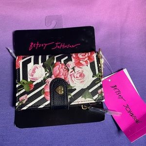 Betsey Johnson holiday Christmas floral wallet gift